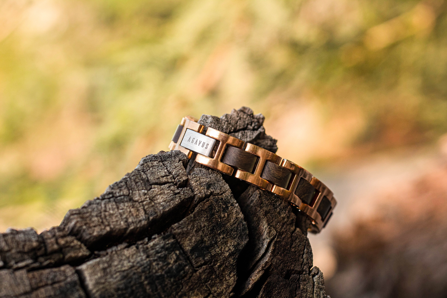 Brazalete H / Nogal