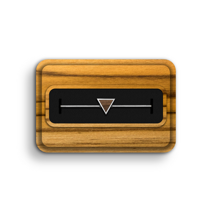 Triangular bracelet / Walnut