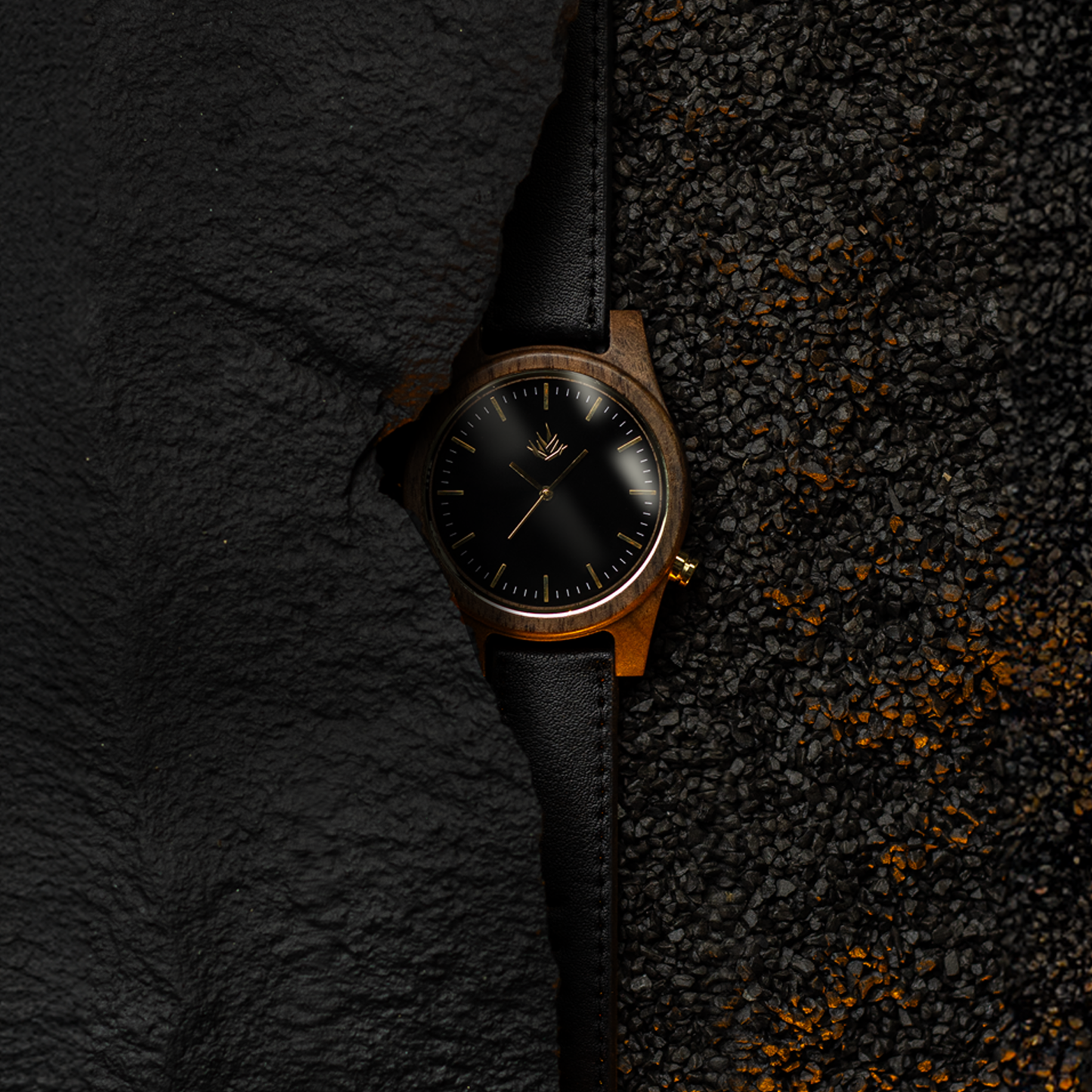 Línea Agavia | 44mm | Nogal | Carátula Negra