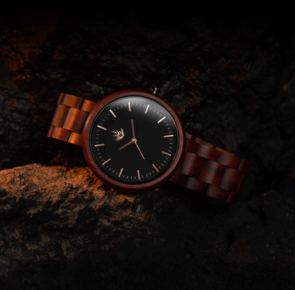 Línea Edición Especial 44mm - Sándalo rojo / Oro Rosa / Negro