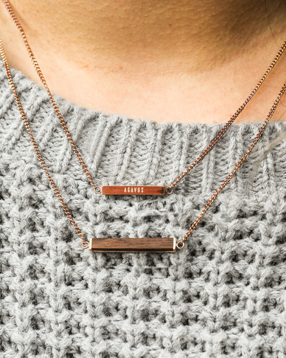 Rectangle necklace / Walnut