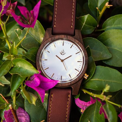Agavia Line 44mm - Walnut / White