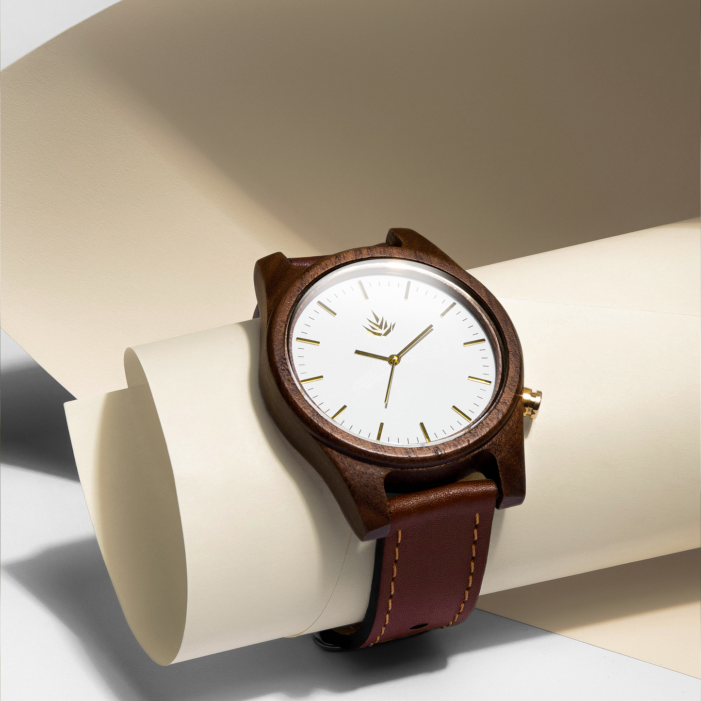 Agavia Line 44mm - Walnut / White