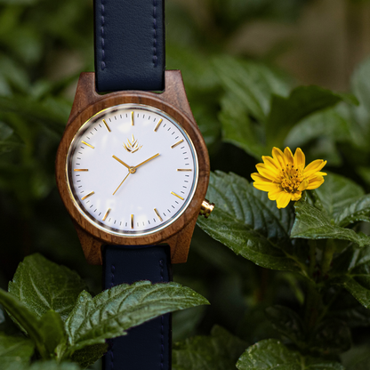 Agavia Line 44mm - Walnut / White