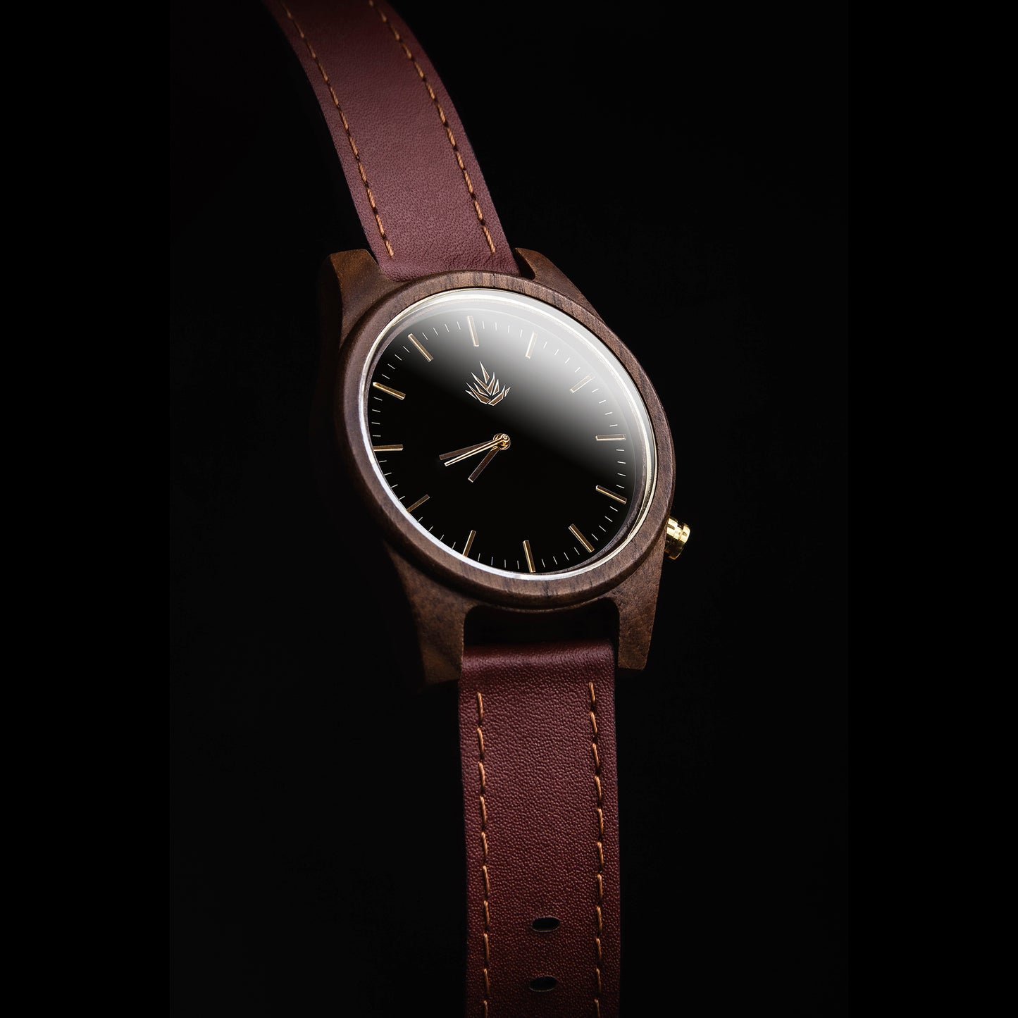 Agavia Line 44mm - Walnut / Black