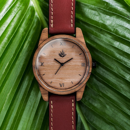The Classic 44mm Walnut - Cactus Leather