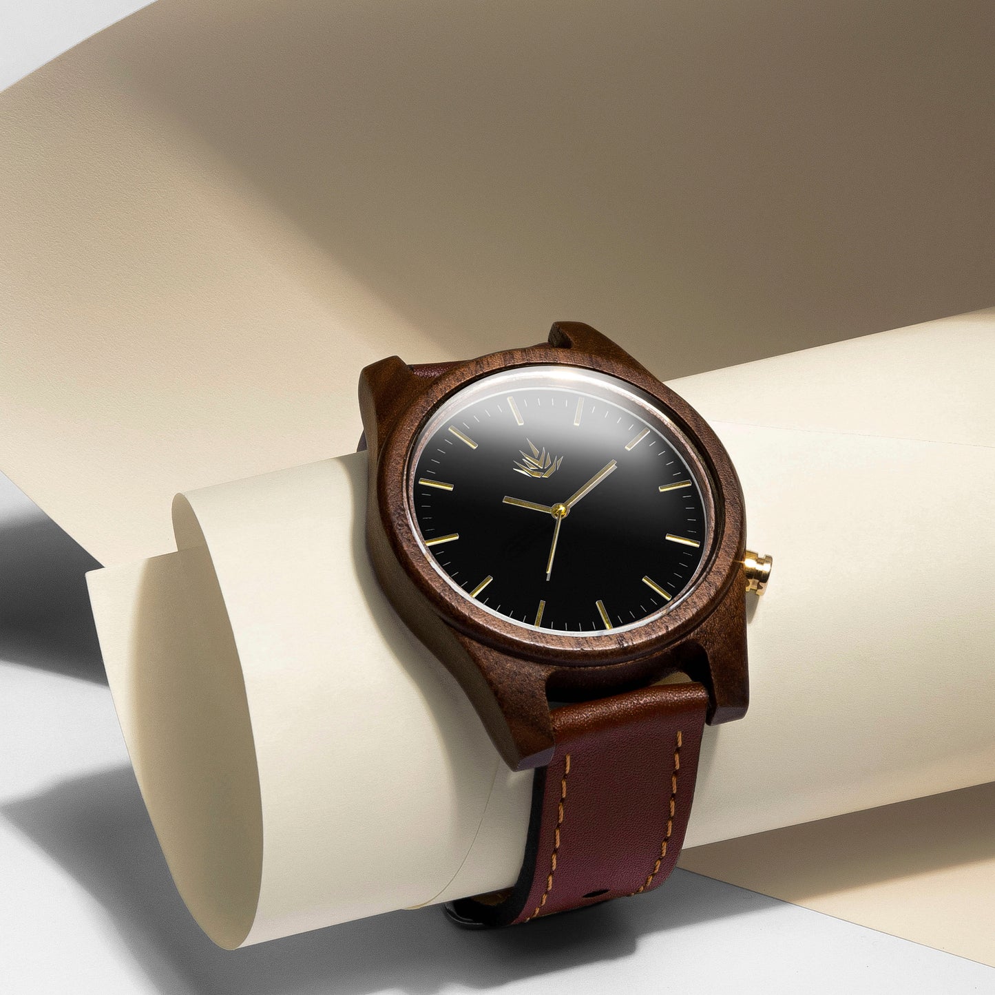 Agavia Line 44mm - Walnut / Black