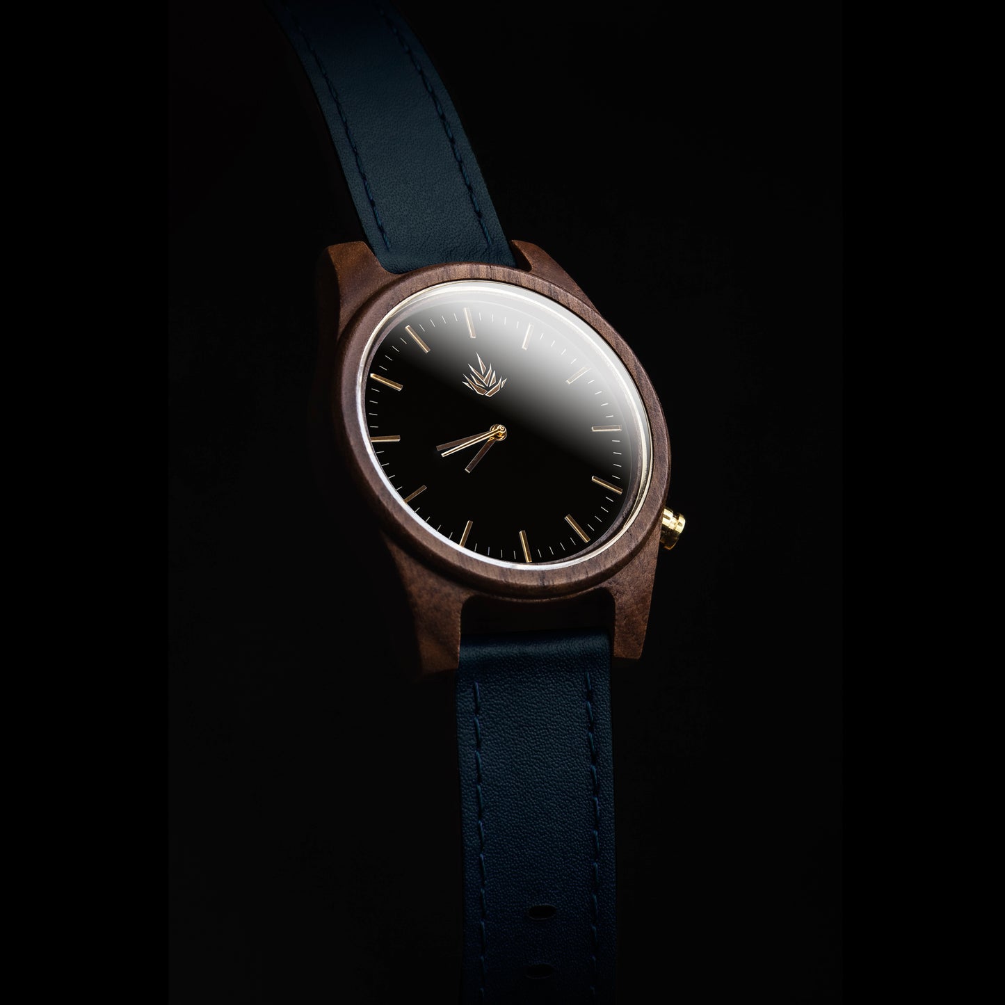 Agavia Line 44mm - Walnut / Black