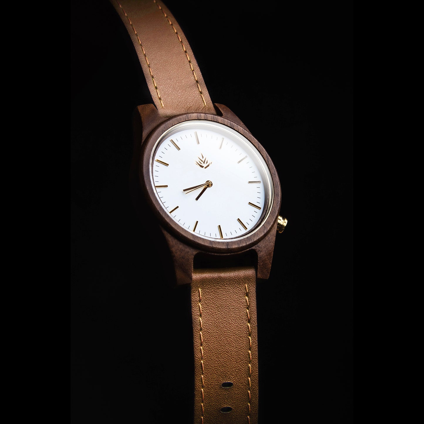 Agavia Line 44mm - Walnut / White