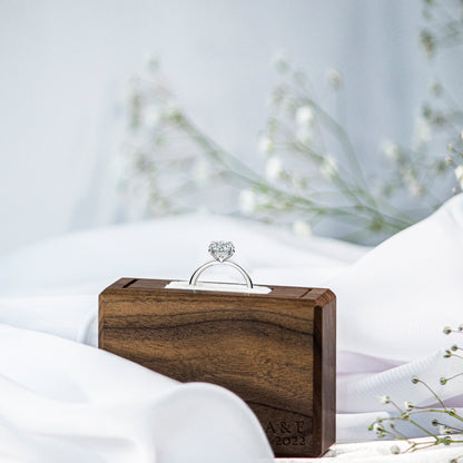Engagement ring box - Walnut