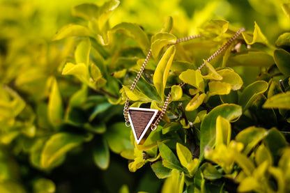 Triangle necklace / Walnut