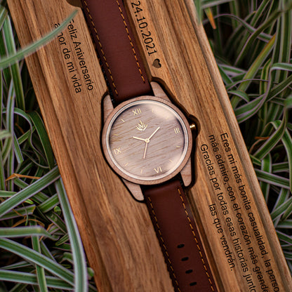 The clássic 44mm Maple - Cactus leather