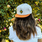 Gorra Blanco Vintage / Caoba